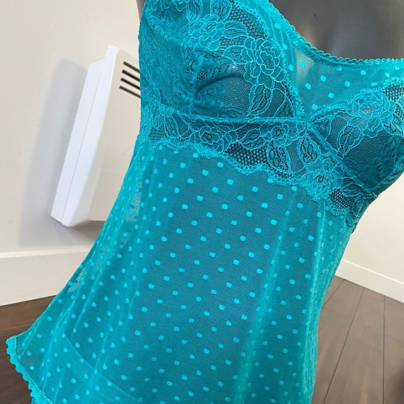 Lingerie set - Picture 2 of 4